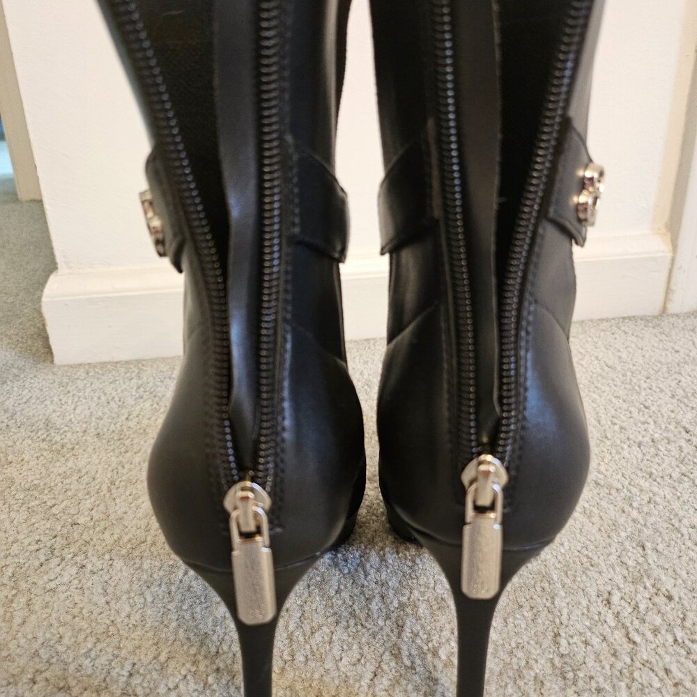 Cosy Island SassyMove Pointed Toe Black Ankle Boots - Picture 4 of 7